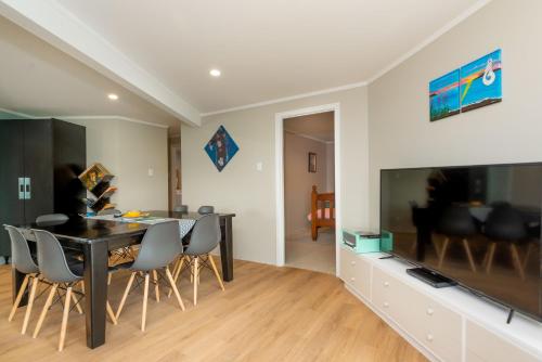 บริการและสิ่งอำนวยความสะดวก, ONEPU MOANA 4-6 Bdr Holiday Home in โอโปโนนี