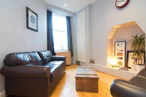 Beautiful 2 Bed Apartment Rose St, , Glasgow