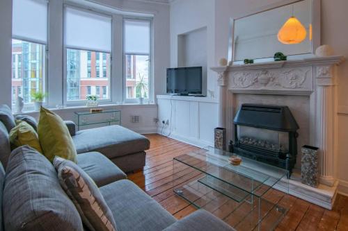 Merchant City Beautifully Furnished Apartment., Abington, Lanarkshire
