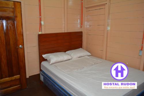 Apartamentos y Hostal RUDON #1