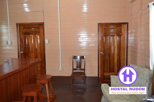 Apartamentos y Hostal RUDON #1