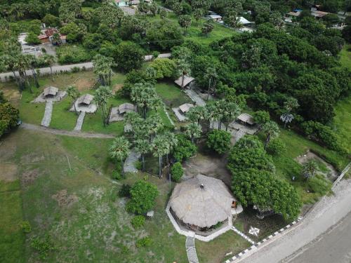 Exterior view, Compass Diving Resort in Beloi
