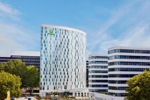 Holiday Inn Hamburg - City Nord an IHG Hotel - image 9