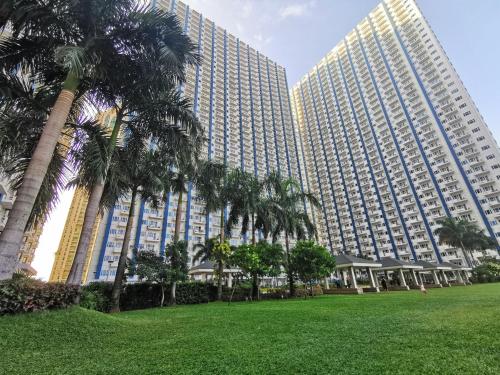 Studio Units at SM Light Residences Condo Beside Boni MRT Station Studio Units at SM Light Residences Condo Beside Boni MRT Station