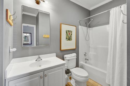 Seaside Condo 101 - image 8