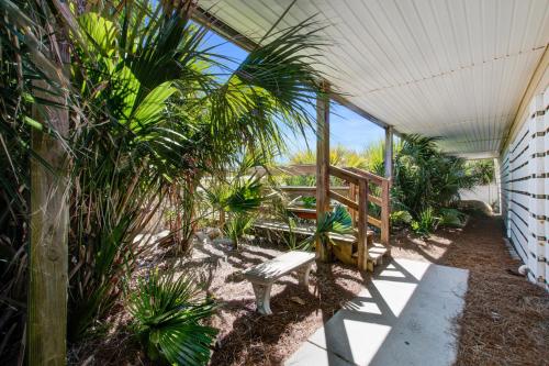 Seaside Condo 101 - image 9