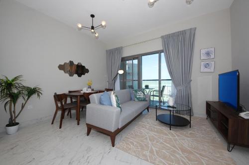 Signature Holiday Homes- Brand New - 1BHK ApartmentMAG 5 Boulevard 515 Dubai - image 4