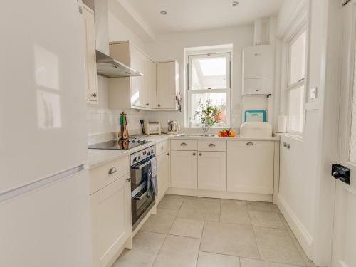 Seahorse Cottage - image 4