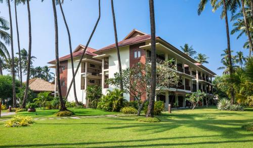 Taman, Eskala Hotels & Resorts in Ngwesaung