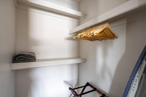 WanderJaunt - Holker - 1BR - North Phoenix - image 9
