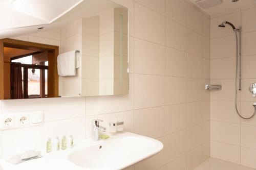 DEVA Achentaler Vitalhotel - image 7