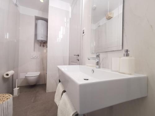 FJAKA Boutique Apartments