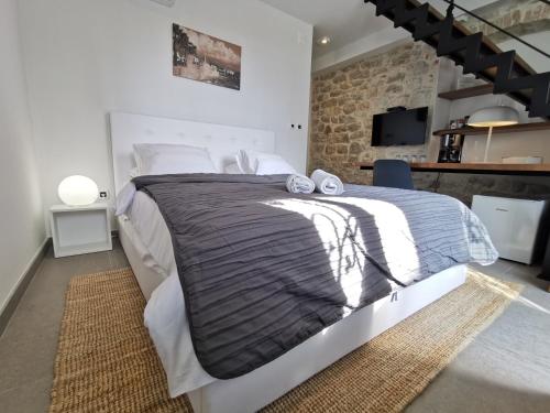 FJAKA Boutique Apartments 4