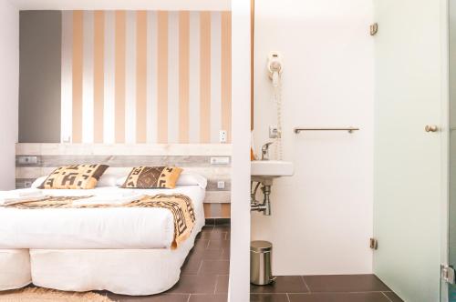 Valencia Luxury - Boutique Center - image 3