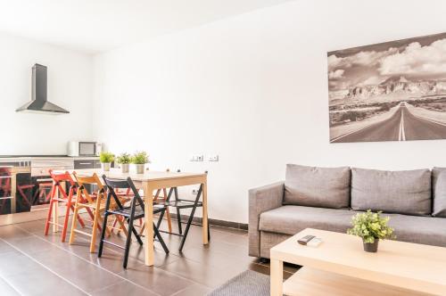 Town Hall Apartments - image 7