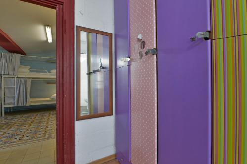 Roger's Hostel Tel Aviv (age 18-45) Room Type - Bed in 10-Bed Female Dormitory Room