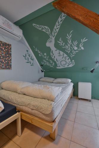 Roger's Hostel Tel Aviv (age 18-45) Room Type - Double or Twin Room