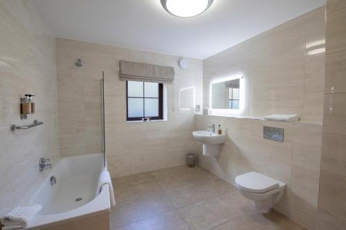 248457701 Flagstaff Lodge