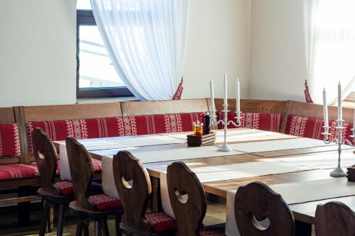 Restorāns, Vatra Boiereasca in Kačika