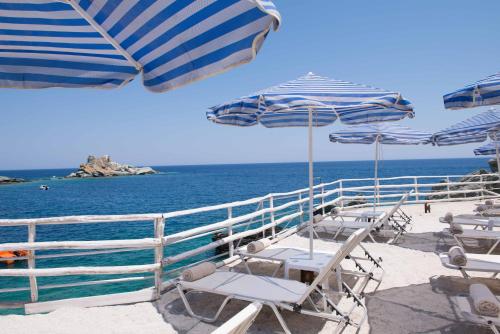 Beach, Athina Palace Resort & Spa in Gazi