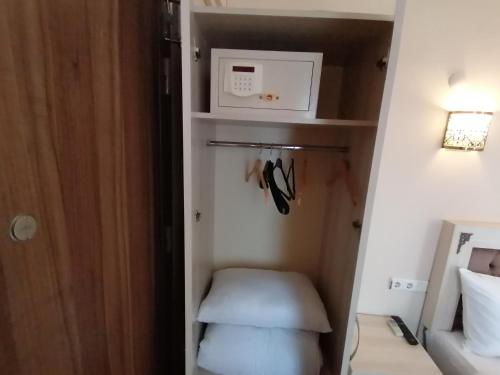 Galaxy Hotel Sultanahmet - image 5
