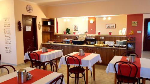 Diana Club Hotel - image 2
