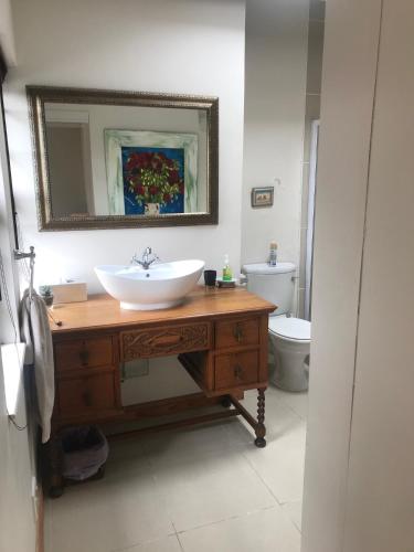 Double Room with Garden View image 10
