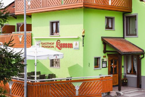 . Gasthof-Pension Lamm