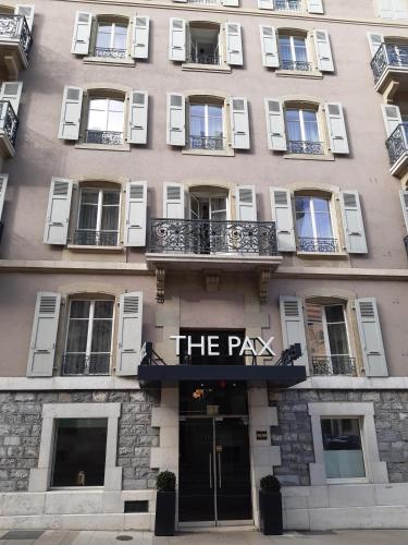 . Hôtel Pax