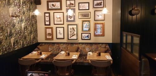 The Red Lion Hawkshaw - image 2