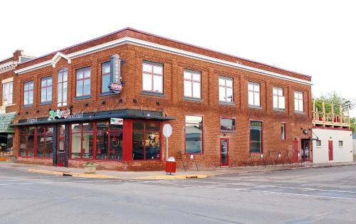 . Crosby Lofts