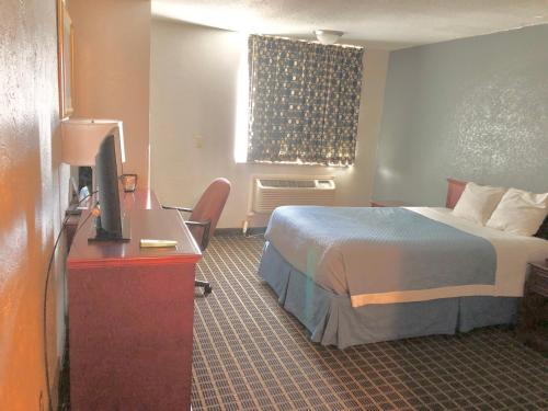 Days Inn by Wyndham West Des Moines