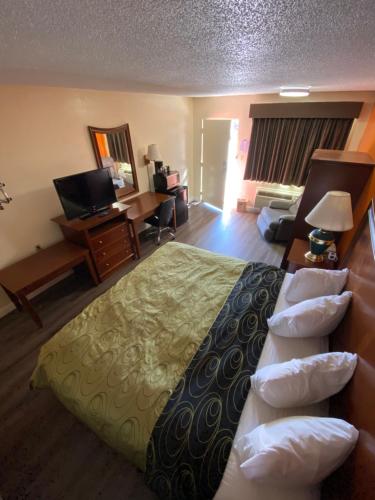 Budget Host Inn - Baxley