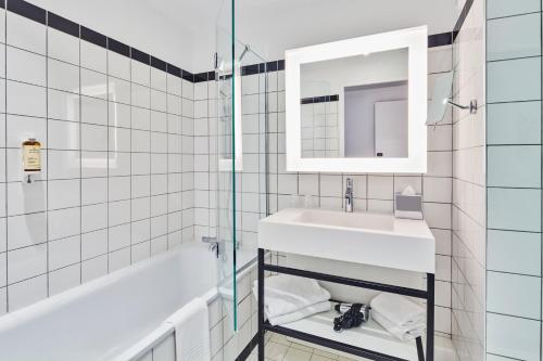 Mercure Paris Orly Tech Airport - image 3