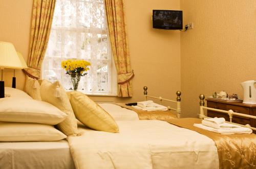 Tor Dean Guest House - image 13
