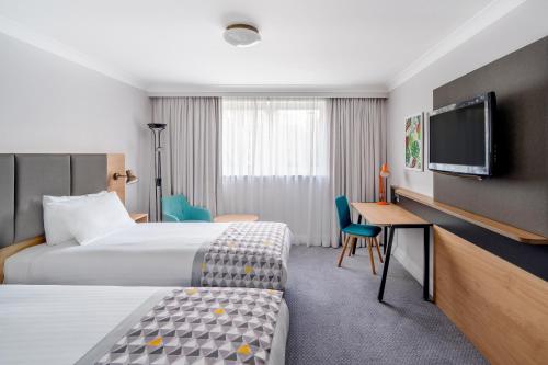 Holiday Inn Hemel Hempstead M1 Jct. 8 an IHG Hotel - image 2