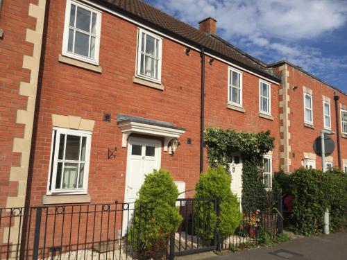 Modern Home just off Glastonbury High Street