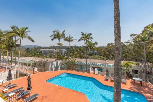 Swimming pool, Charlesworth Bay Beach Resort in Coffs Harbour