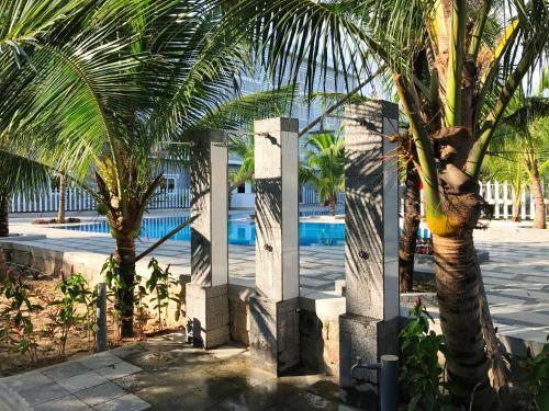 Oceanward Hotel & Resort