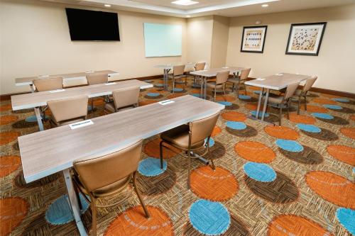 스테이브리지 스위트 뉴어크 - 프리몬트 바이 IHG - 회의실/연회장