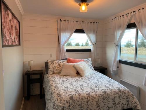 Sunrise Cabin photo