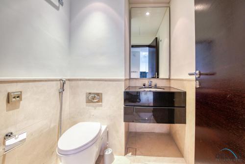One Bedroom Apartment in Luxurious Address Dubai Marina by Deluxe Holiday Homes - image 2