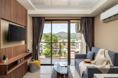 Naiharn Pearl 605 by VillaCarte Naiharn Pearl 605 by VillaCarte