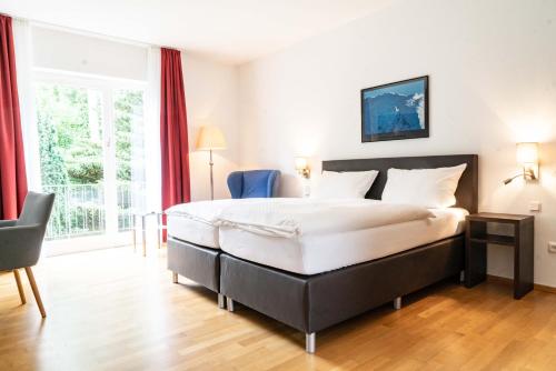 1 queen bed
