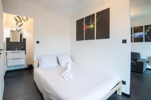 Recent studio less than 10 min walk from the center of Tours