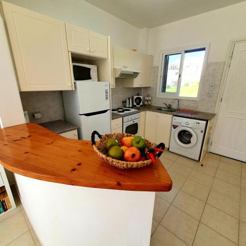 2 Bedroom Townhouse on very popular complex with pool view