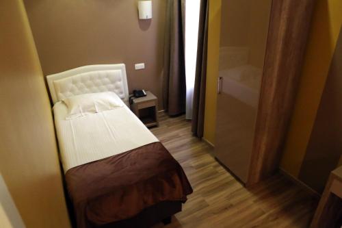 Hotel Phenix - image 2