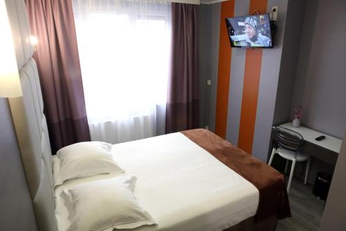 Hotel Phenix - main image