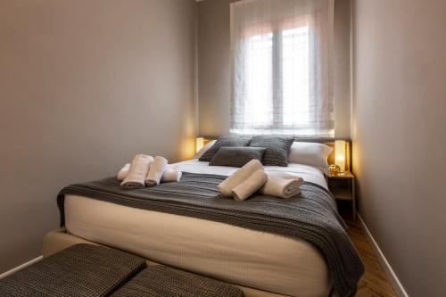 Charming Apartment on the Grand Canal R&R - image 4