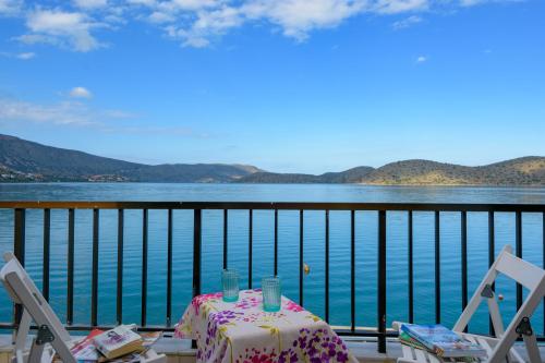  Korfos Sea Side Apartment in Elounda